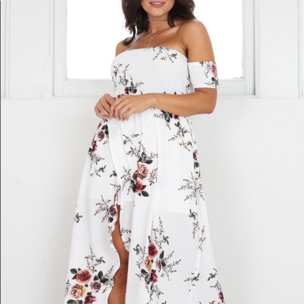 *sold* Showpo Lovestruck Maxi